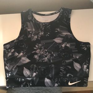 Nike athletic crop top sports bra